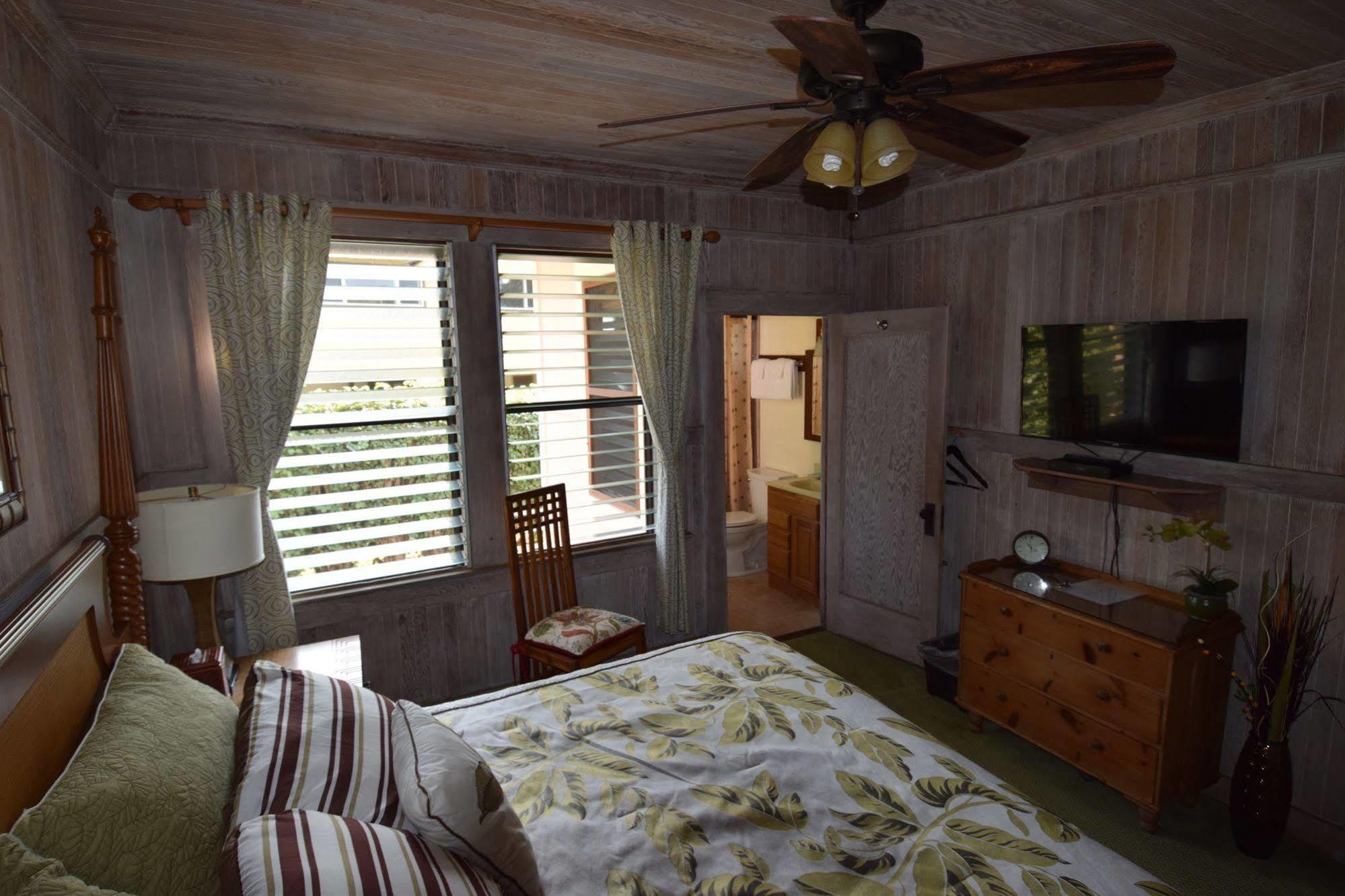 Poipu Bed And Breakfast Inn Koloa Ngoại thất bức ảnh